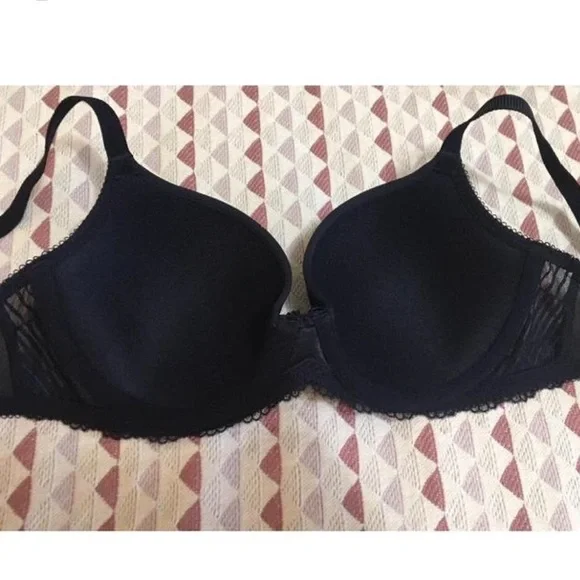 34B Wacoal Black Bra - Picture 8 of 9